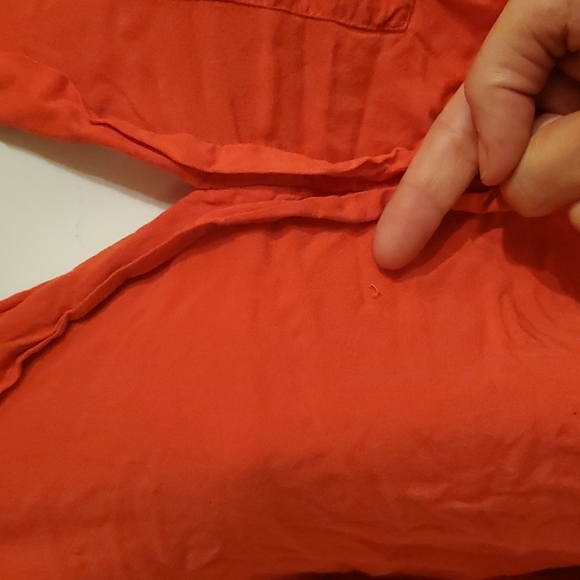 4/$20 Joseph A orange asymmetrical Long-sleeved button down top - Picture 2 of 12